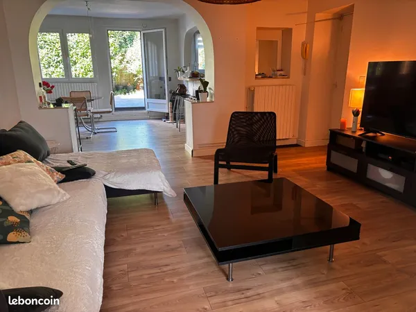 Appartement 95 m2, 2 chambres, jardin et garage, clairmarais, libre 1er novembre