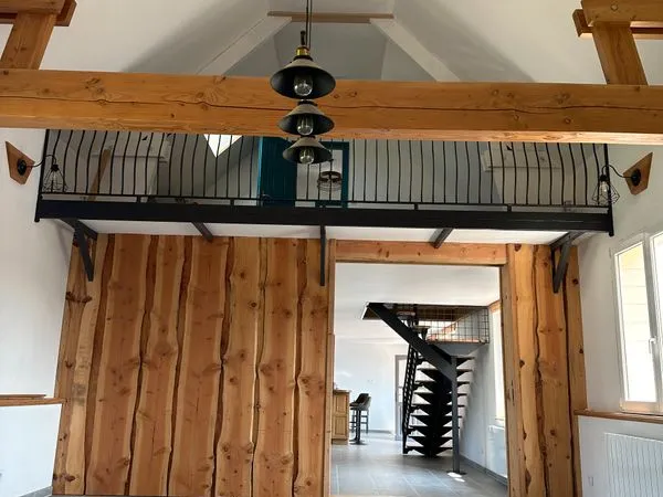 🏡 Maison individuelle 7 pièces - 117 m² - 3 chambres + bureau - jardin et dépendances