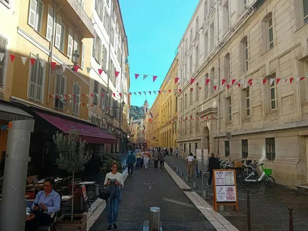 Local commercial 120 m²