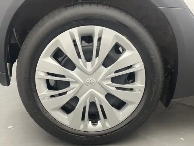 Toyota Aygo 1.0 vvt-i 72 dynamic — photo 9