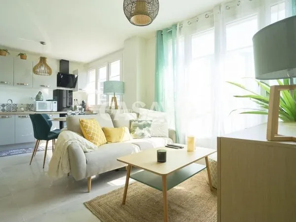 Vente Appartement 6 pièces de 83m² - 59800 Lille
