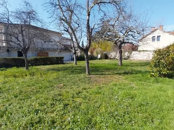 Périgueux Quartier Barnabé Terrain plat à bâtir 300 m2