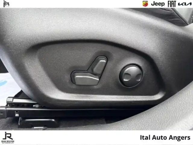 Jeep Renegade 1.3 gse t4 240ch 4xe s at6 — photo 12