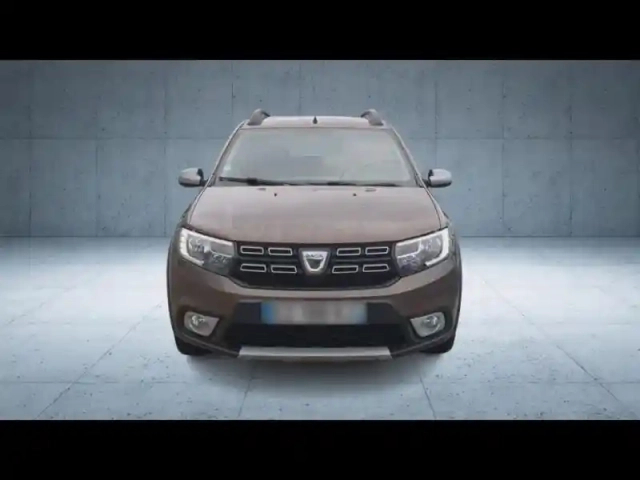 Dacia Sandero 0.9 tce 90ch stepway — photo 8