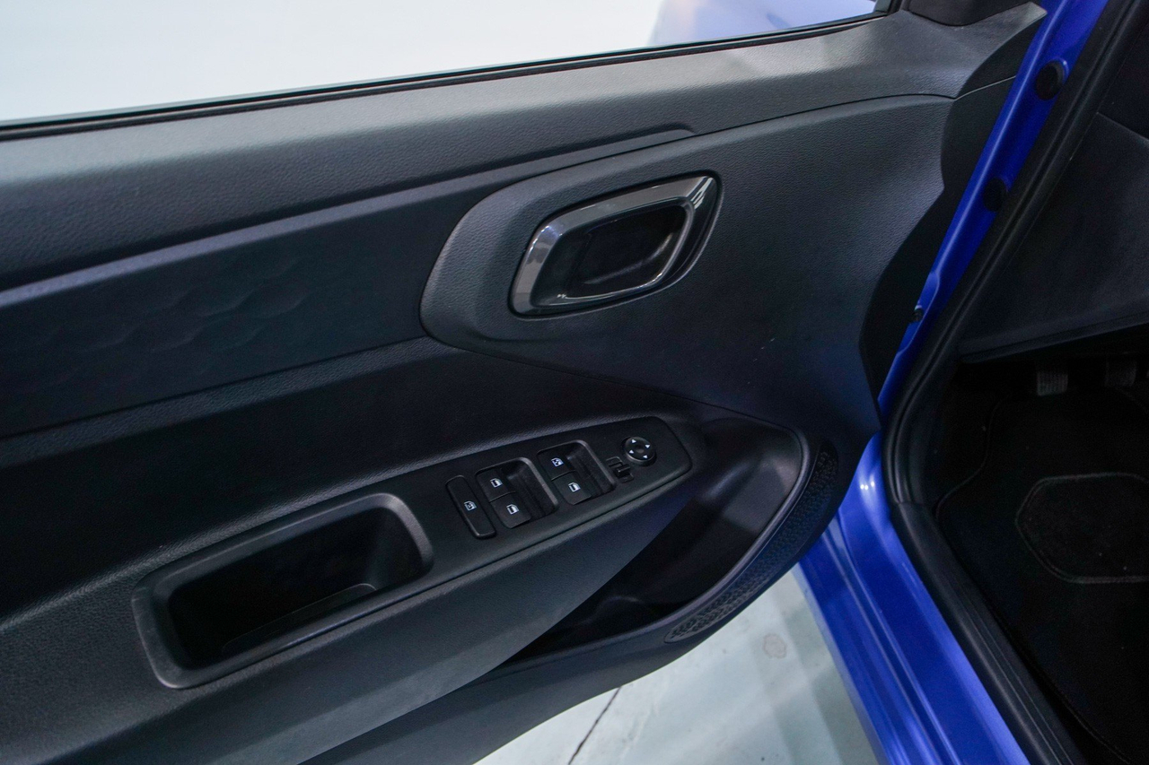 Hyundai i10 — photo 16