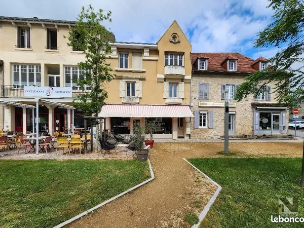 Immeuble de rapport 270 m²