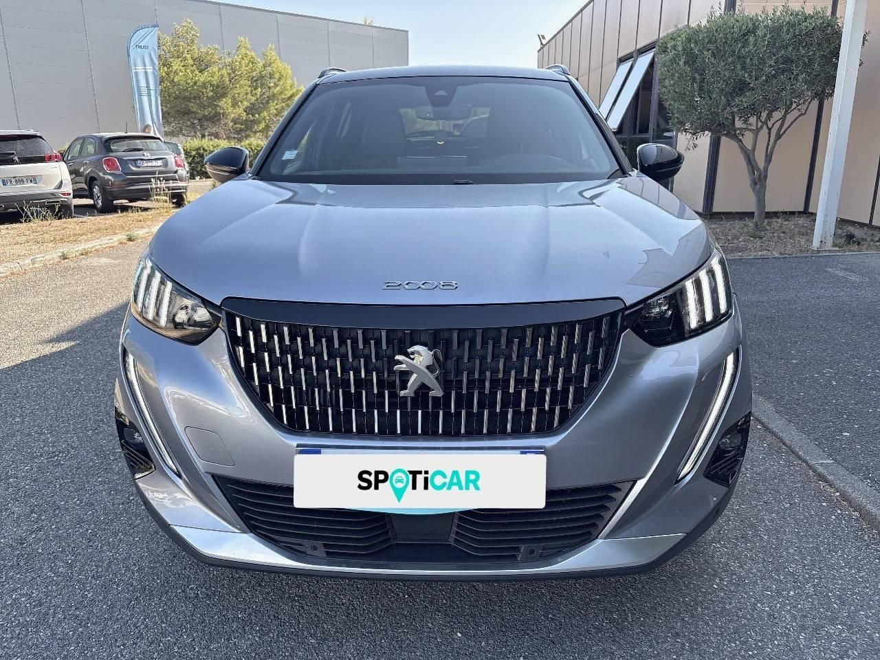 Peugeot 2008 puretech 130 s&s eat8 gt — photo 2
