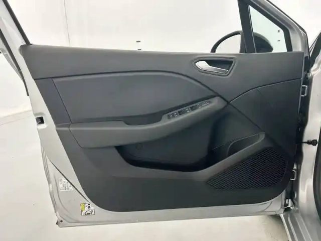 Renault Clio tce 90 — photo 20