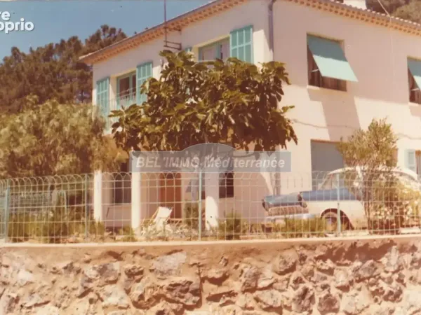 Villa provençale à rénover ou Possibilité nouvelle construction