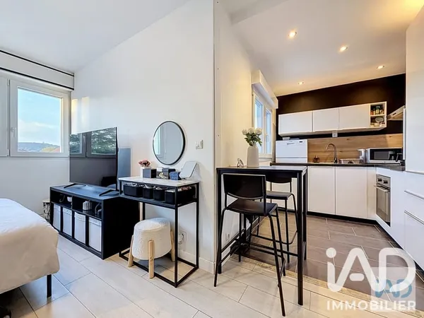 Studio 1 pièce 28 m²