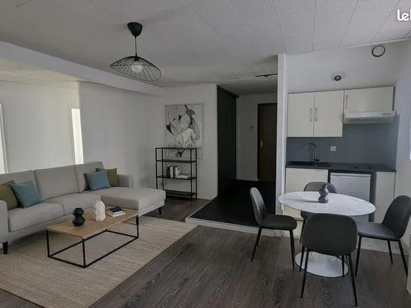 Appartement 2 pièces 64 m²