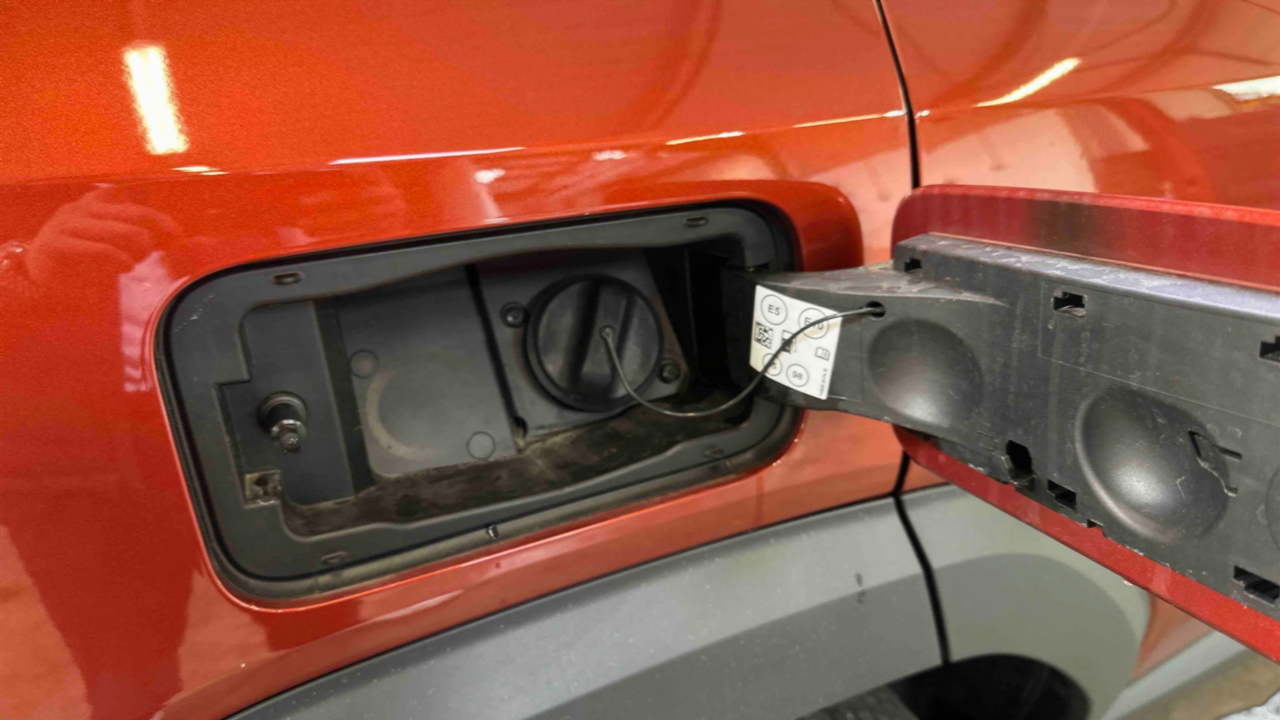 Dacia Duster Hybrid 140 — photo 9