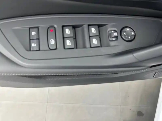 Peugeot 308 sw hybrid 145 e-dcs6 — photo 78