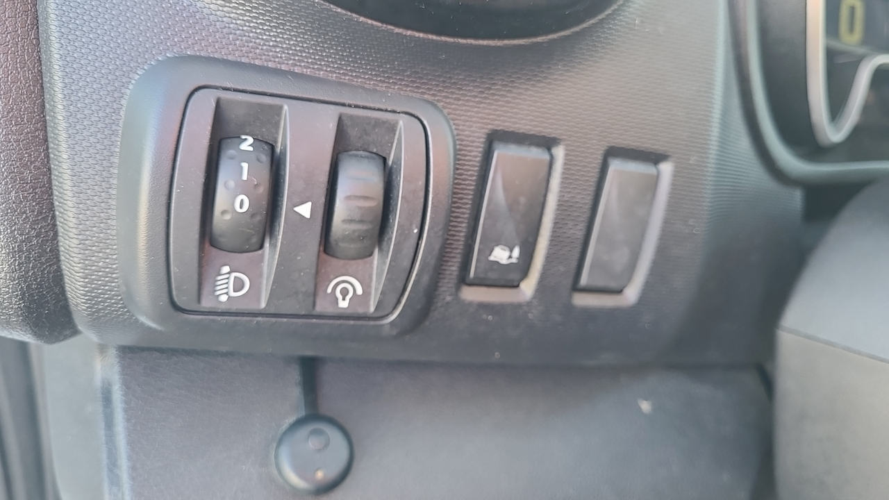 Renault TRAFIC FGN L1H1 1200 KG DCI 120 — photo 18