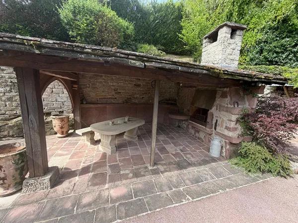 Maison 14 pièce(s) 328 m2