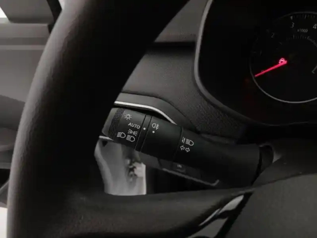 Dacia Sandero eco-g 100 essential — photo 18