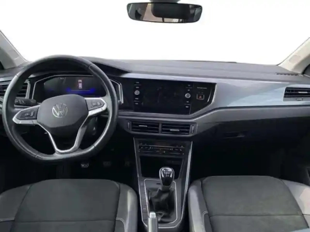 Volkswagen Polo 1.0 tsi 95 s&amp;s bvm5 style — photo 8