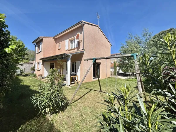PORTES LES VALENCE MAISON 6 PIECES DE 136 M2 AVEC JARDIN E