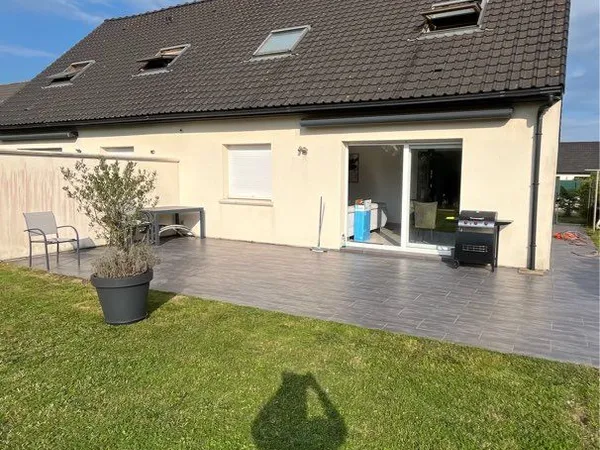 Maison semi-individuelle 3 chambres
