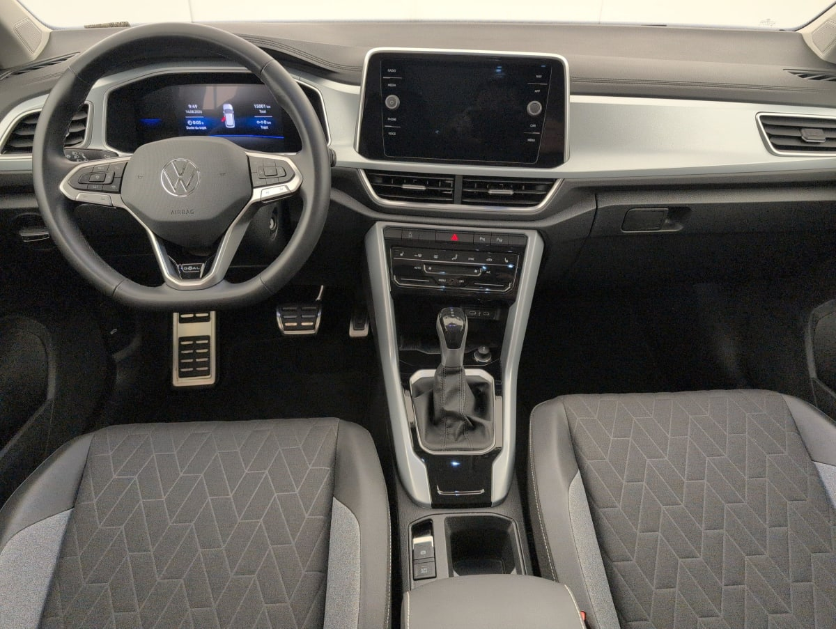 Volkswagen T-Roc — photo 13