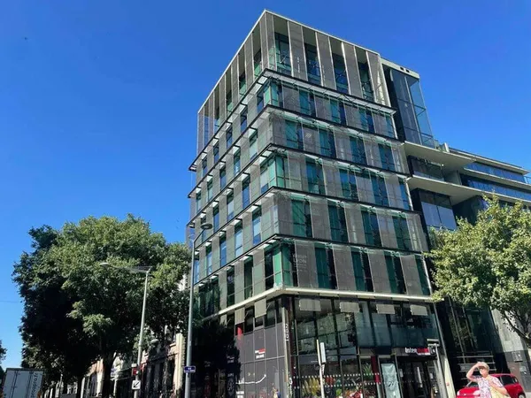 Bureau 189 m²