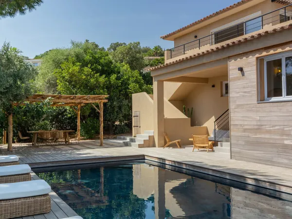 Maison 8 pièces 190 m²