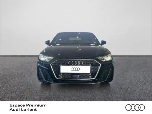 Audi A1 sportback 30 tfsi 116ch s line s tronic 7 — photo 2