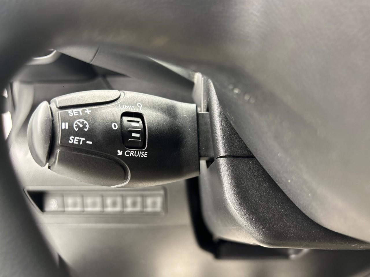 Peugeot Partner fourgon standard 1000 kg bluehdi 100 s&s bvm5 grip — photo 20