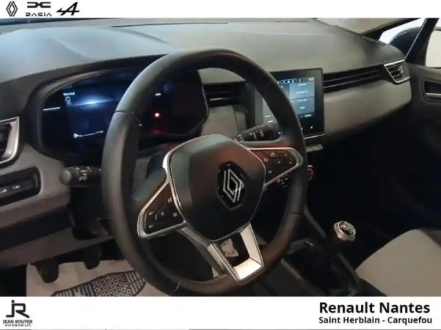 Renault Clio 1.0 tce 90ch evolution — photo 14