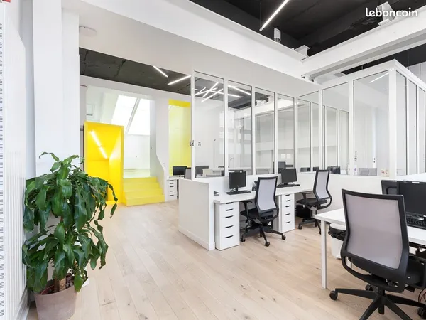 ⭐ Espace Bureaux privés 17 postes - Nation Paris 11 - Gestion opérée ⭐