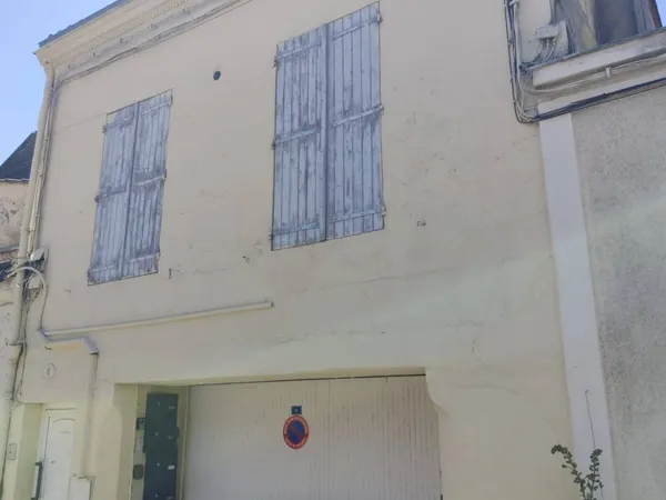 Appartement 1 pièce 86 m²