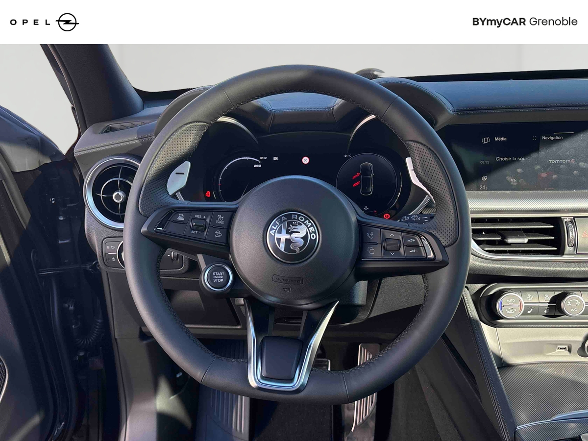 Alfa Romeo Stelvio 2.2 160 ch AT8 — photo 10