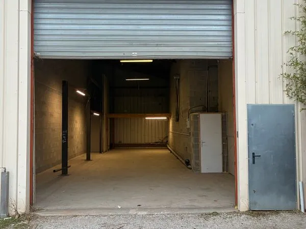 🏢 hangar / local de stockage à louer - bompas (66430)