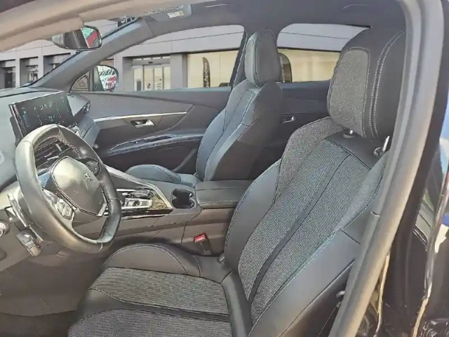 Peugeot 3008 hybrid 225 e-eat8 — photo 19