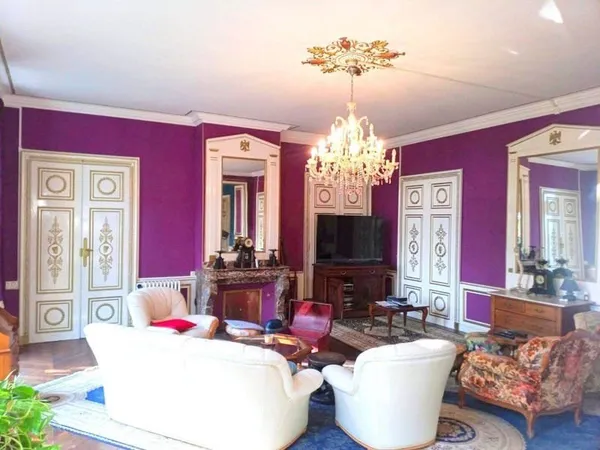 Maison 18 pièces 518 m²