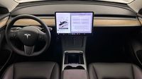 Tesla Model 3 Standard RWD Premium — photo 11