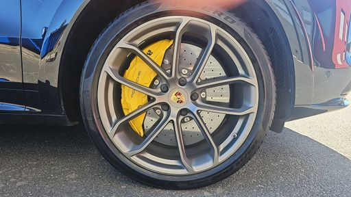 Porsche Cayenne 4.0 V8 e-Hybrid 680 BVA8 - Turbo S Pack Gt – 2023 – 31069 km – Hybride rechargeable – Boîte Automatique — photo 12