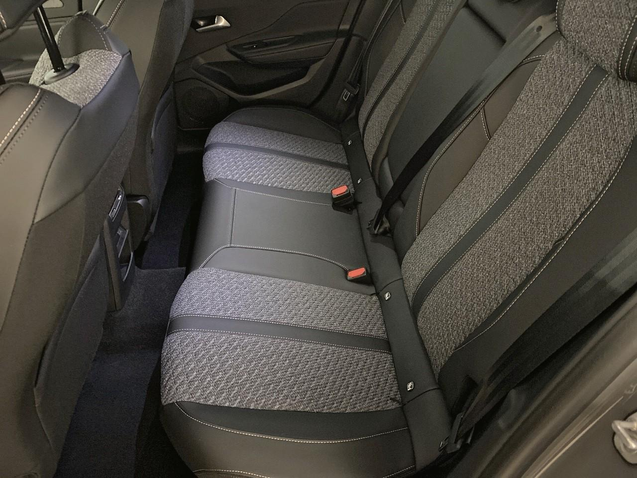 Peugeot 308 sw bluehdi 130ch s&s eat8 allure — photo 10