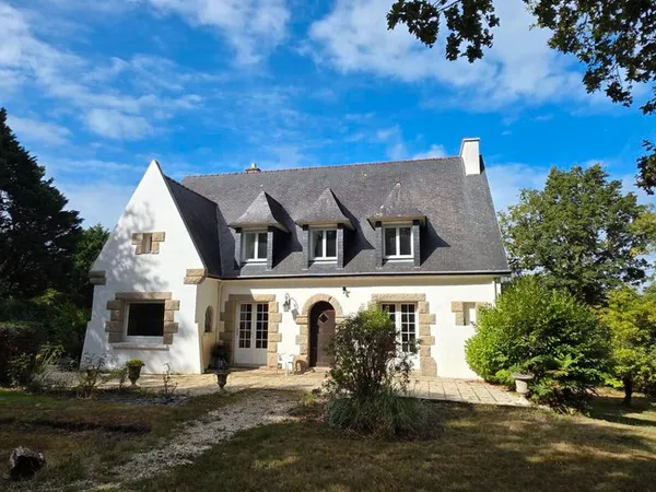 Maison 8 pièces 198 m²