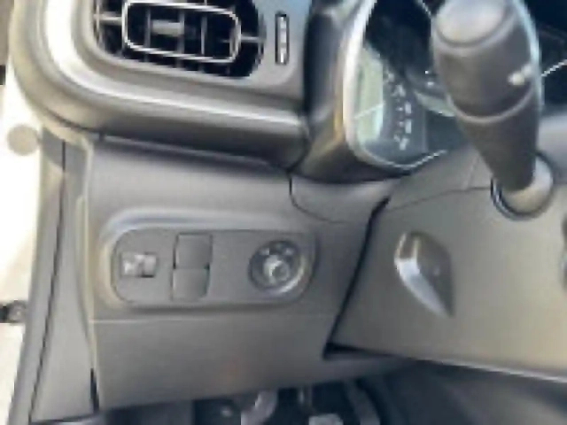 Citroën C3 1.2 puretech 110ch s&amp;s shine 120-123g — photo 13