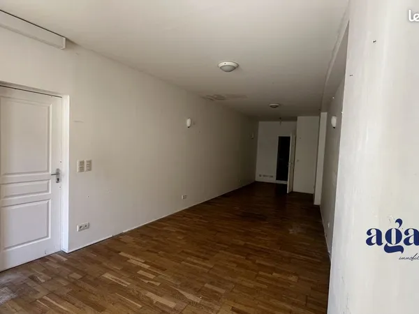 Local 33 m² Nevers