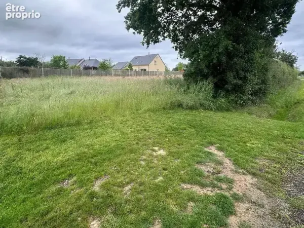 Terrain 1 590 m² à vendre à Civray-De-Touraine (37150)