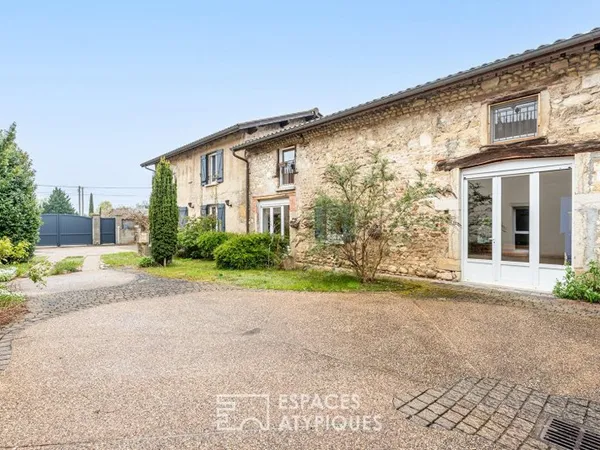 Corps de ferme de caractère avec piscine
