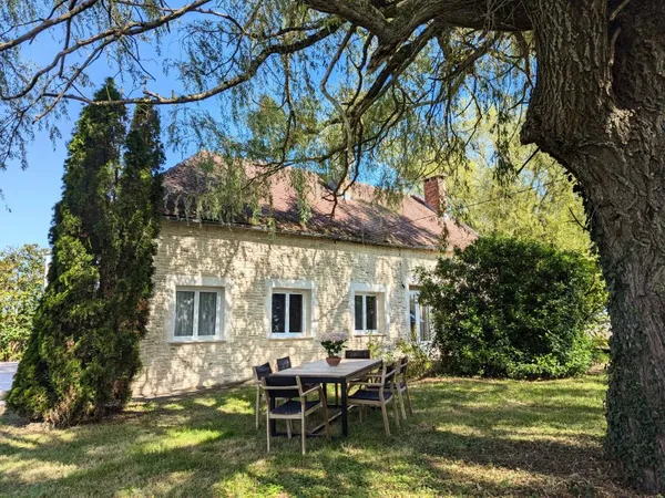 Vends maison 150m² avec jardin au calme