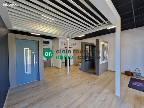 Local 160 m² Saint-Melaine-sur-Aubance