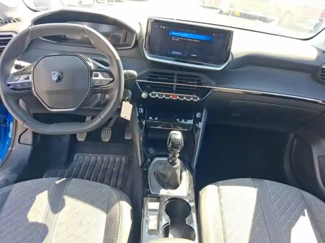 Peugeot 208 puretech 100 s&amp;s bvm6 — photo 11