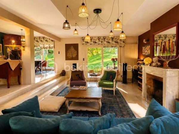 Maison 7 pièces 164 m²