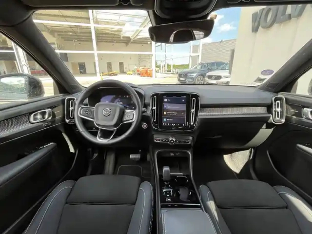 Volvo Xc40 b3 163 ch dct7 — photo 12