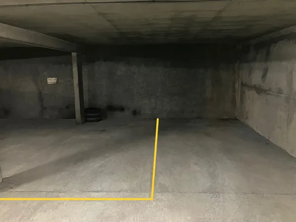 Loue place de parking voiture ou moto Ségur / Sèvres-Lecourbe / Cambronne