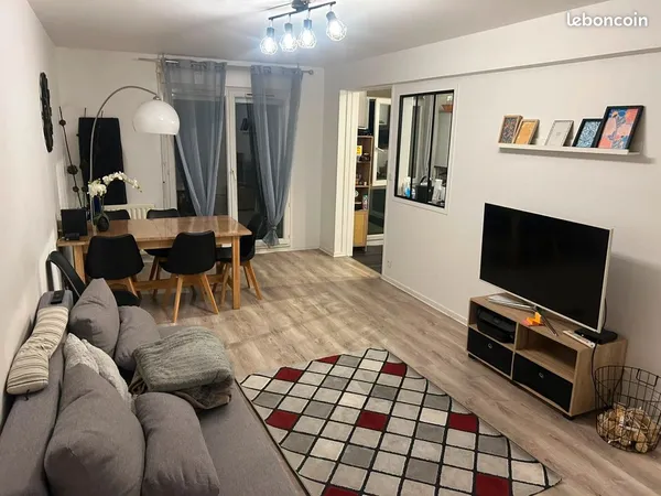 Appartement 90 m² idéal coloc - 3 chambres - Proche IUT Évreux (Parking)